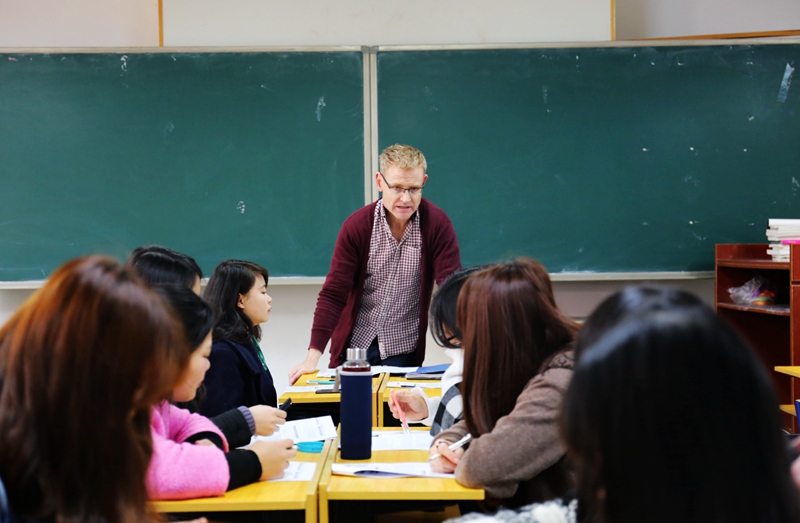 澳大利亚籍外教Stephen Jobson的SC Eng Training课堂_副本.jpg