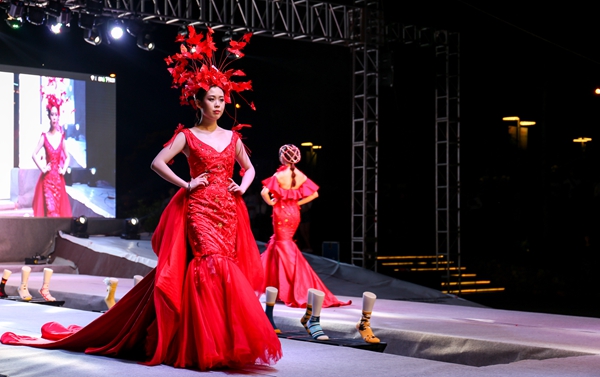 1526432948171093279.jpg IMG_0821.jpg