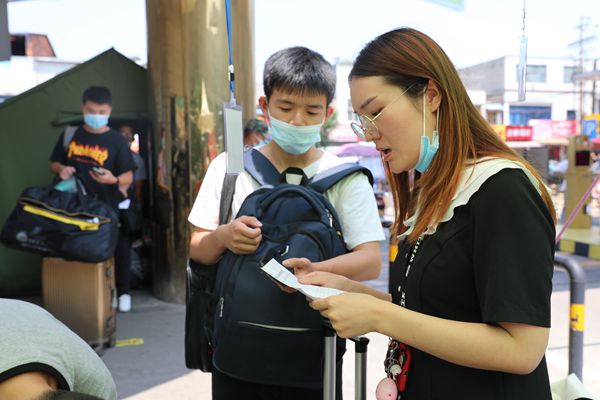 1598688868916086450.jpg 北校入校_副本.jpg